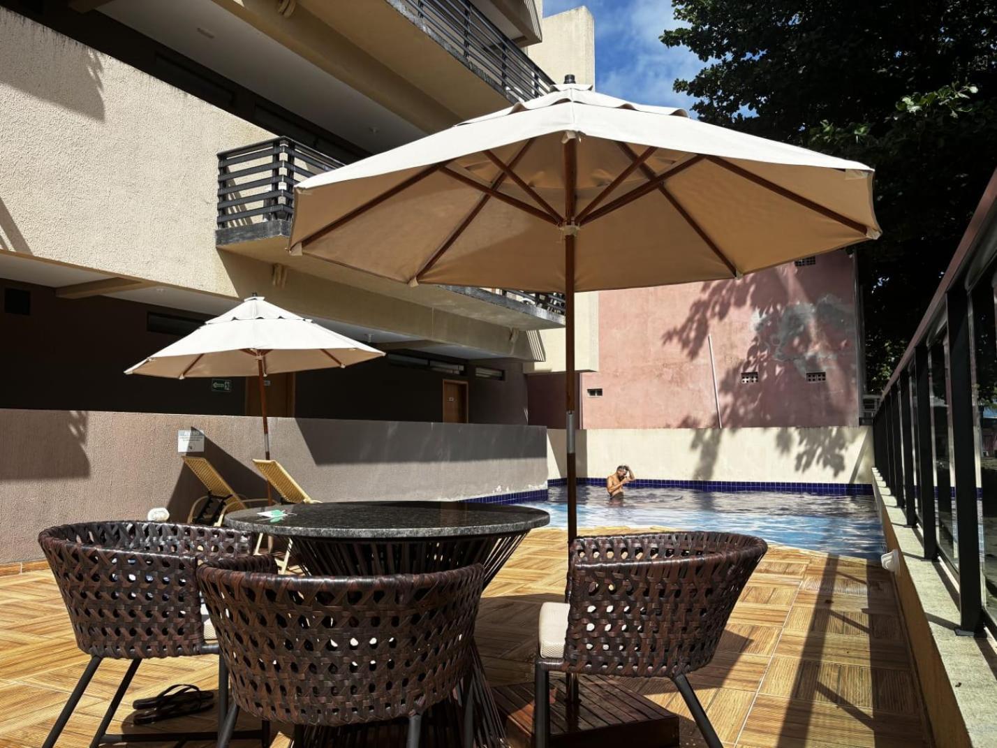 Flat Recanto Maraca - *